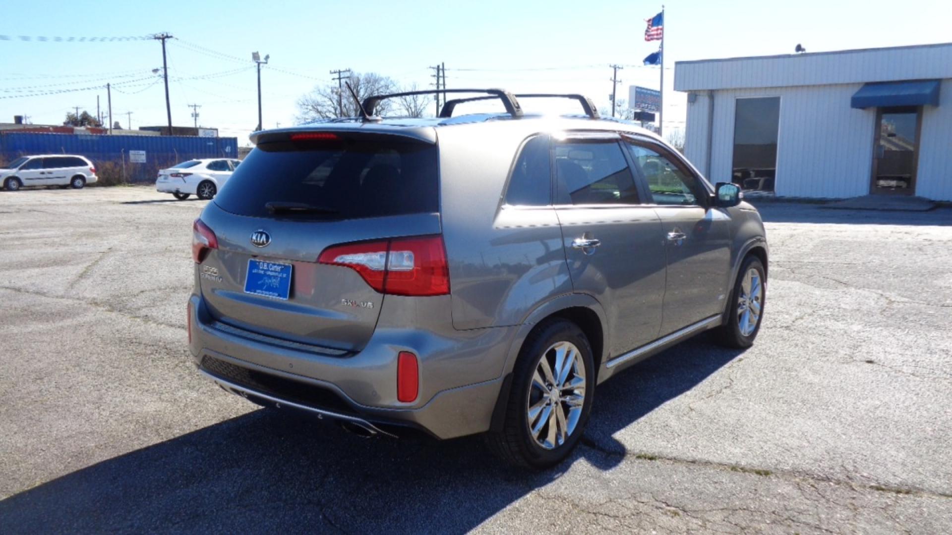 2015 /BLACK Kia Sorento SX V6 AWD (5XYKWDA73FG) with an 3.3L V6 DOHC 24V engine, 6-Speed Automatic transmission, located at 2812 White Horse Road, Greenville, SC, 29611, (864) 269-1711, 34.808655, -82.434776 - Photo#3