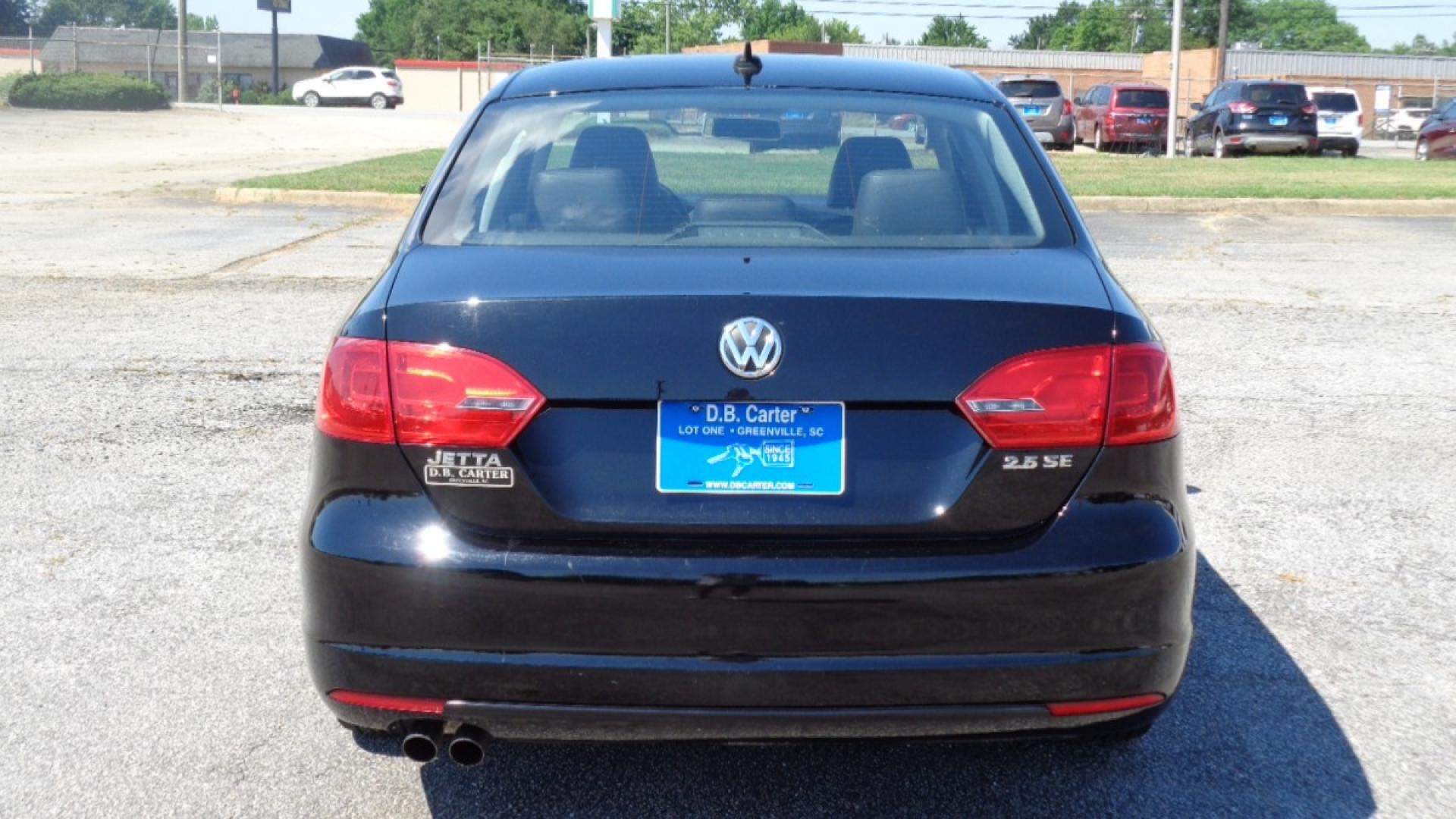 2013 /BLACK Volkswagen Jetta SE (3VWDX7AJ5DM) with an 2.5L L5 DOHC 20V engine, located at 2812 White Horse Road, Greenville, SC, 29611, (864) 269-1711, 34.808655, -82.434776 - Photo#4